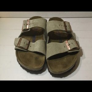 Birkenstock Suede Arizona Soft Footbed Size 39/8